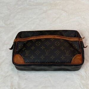 Louis Vuitton Monogram Compiegne 28 Clutch Hand Bag